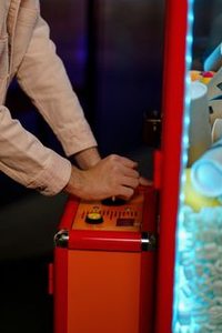 game dealer Debet